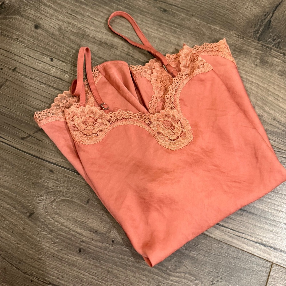 Victorias Secret Coral Pink Lace Trim Satin Camisole Top Small
